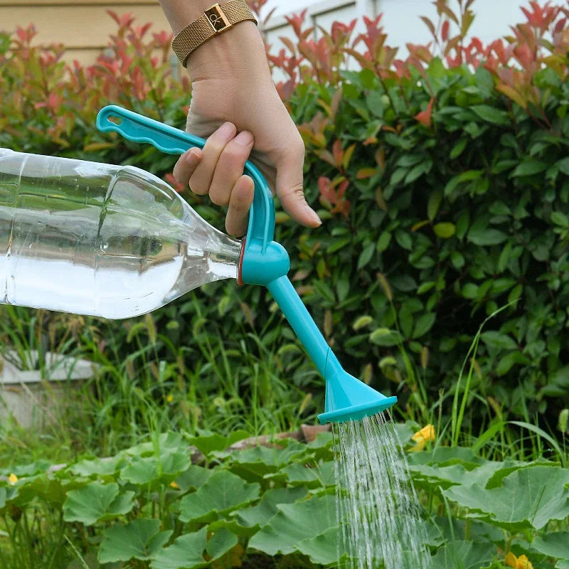Long-spout watering can flower watering device garden watering can horticultural vegetable watering beverage bottle watering can